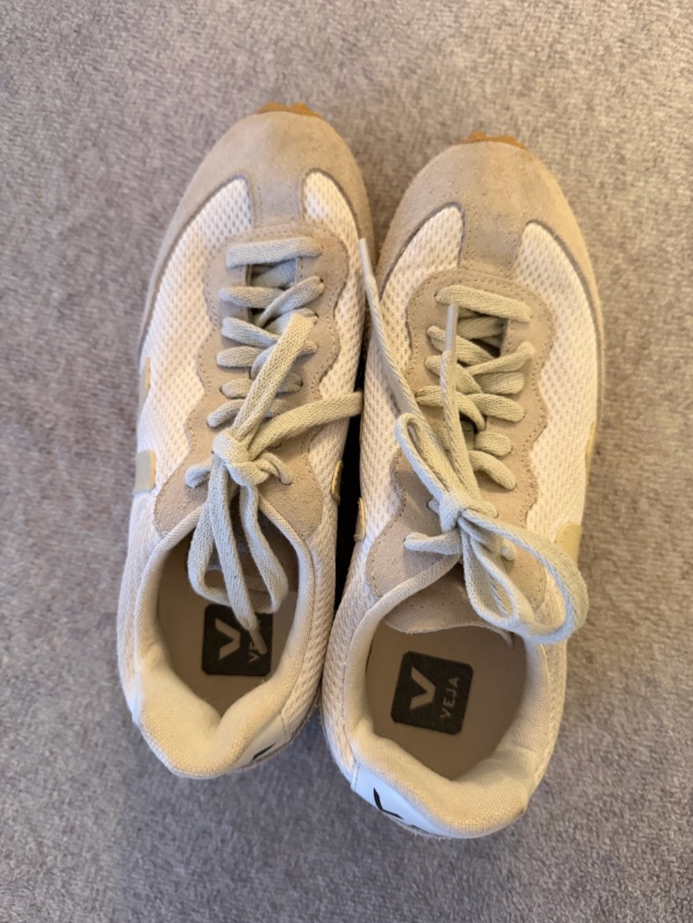 Veja Cream and Beige Runner Sneakers